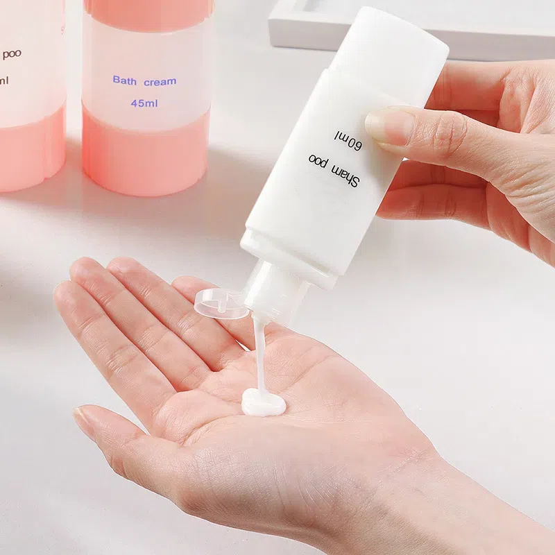 Hot Travel Body Wash Bottle Set 3 in 1 4 in 1 45ml 60ml Flip Top Cap Shampoo Conditioner Squeeze Bottle Lotion Dispenser Bottle