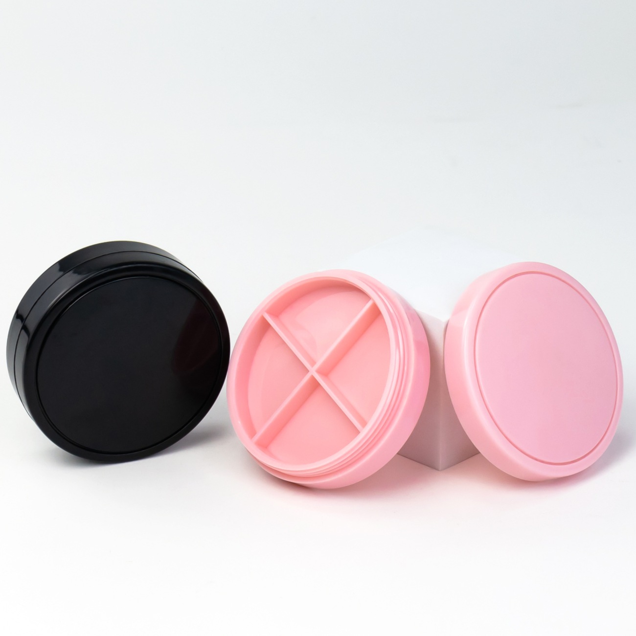10g Pink Black Beige Cosmetics Makeup Powder Jar 4 in 1 blush jar eye shadow concealer Four color nail polish plastic case box
