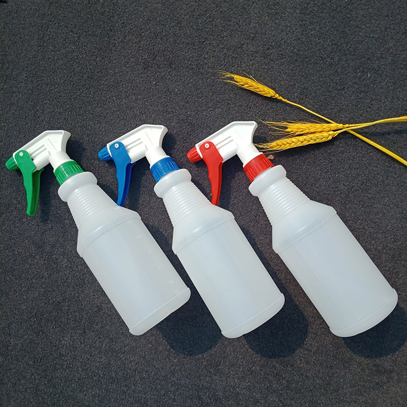Custom design Plastic HDPE Round Chemical Spray Bottle 100ml 200ml 500ml 1000ml Fine Mist trigger spray bottle
