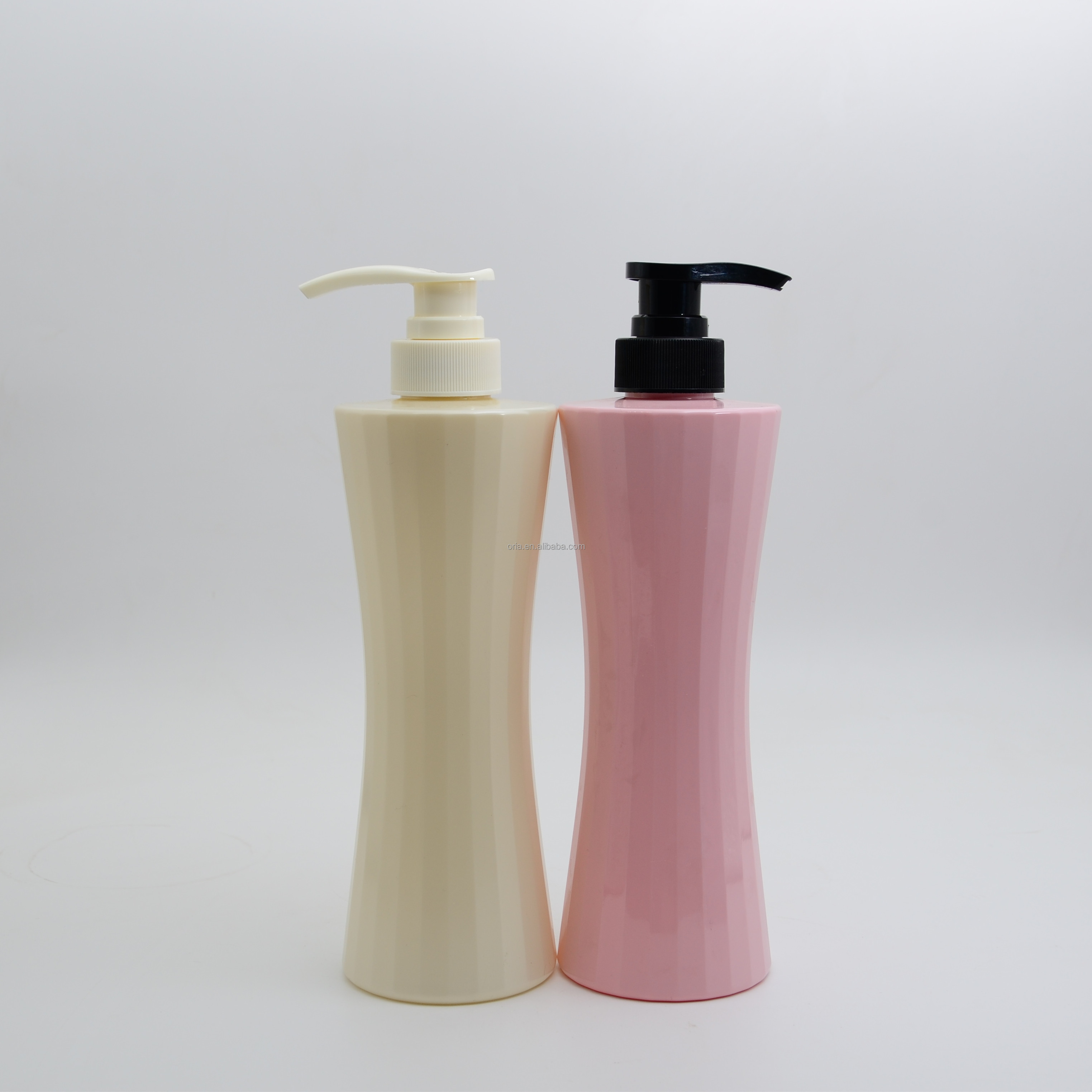 New Slim Waist Style Lotion Bottle 500Ml 750ml White Lotion Pump Bottle With Cover For Packaging Plastic Shampoo Bottle