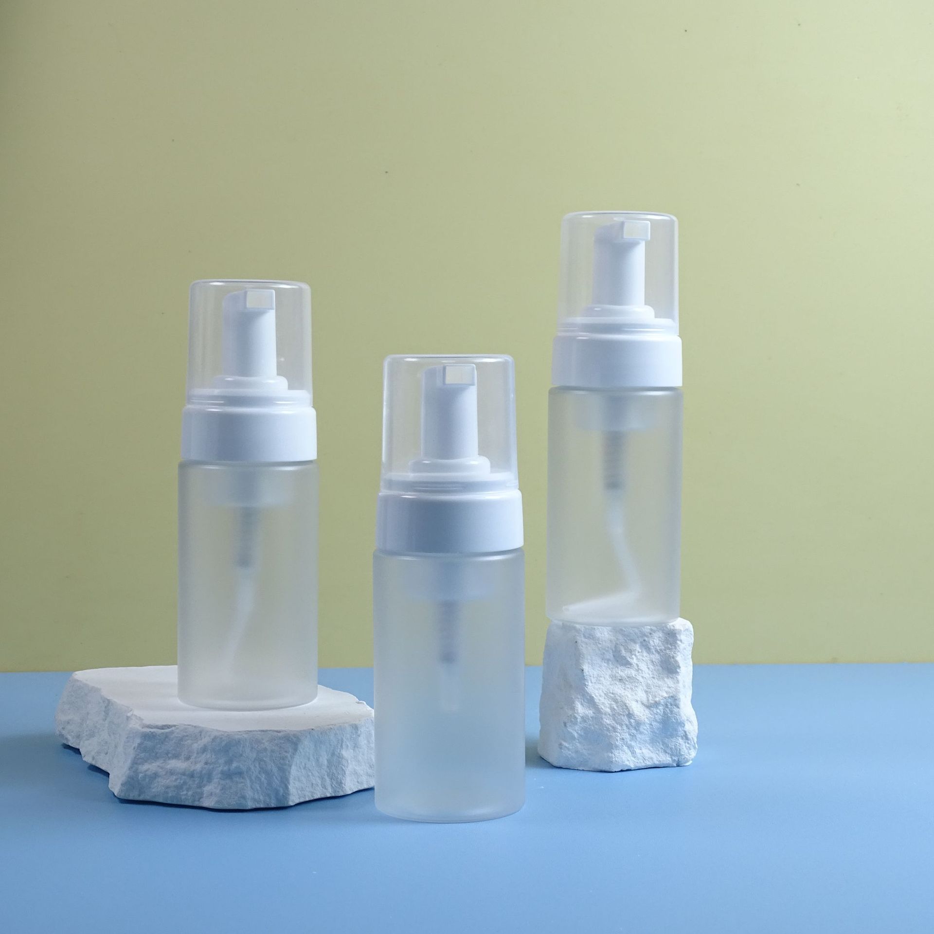 Custom Colored Foam Bottle 100ml 120ml Black Matte White Amber Face Wash Foaming Soap Bottle 150ml 200ml 250ml Label Printing