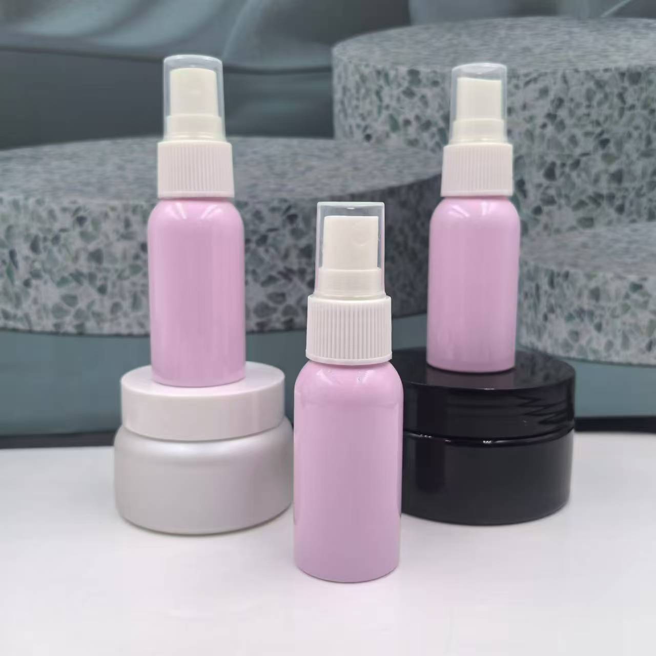 20ml plastic fine mist spray bottle for face or alcohol Hair Oil Medicine Liquid Bottle With Pump