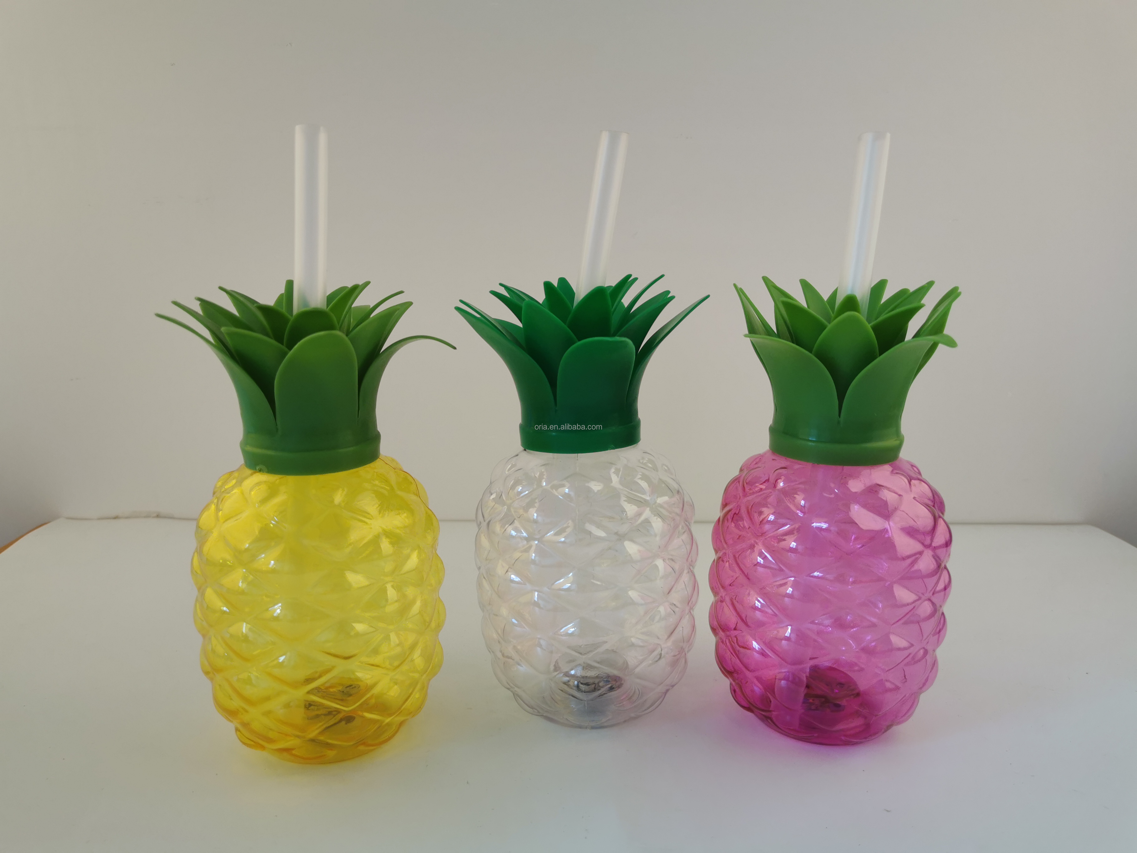 Grape Shaped Clear Plastic Bottle Cold Drinks Juice Milk Coffee Beverage Strawberry Drinking Cup