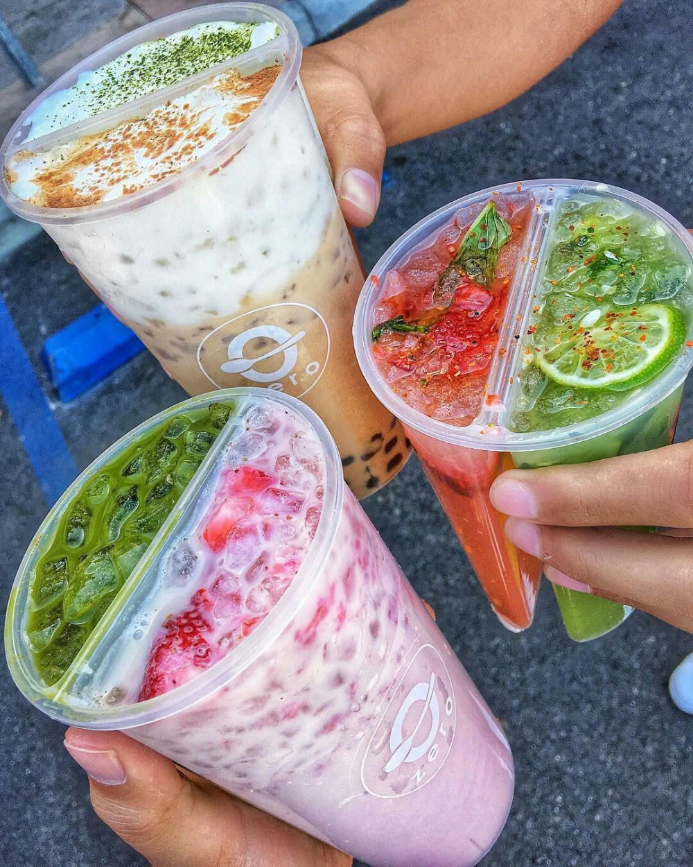 24oz 700ml PP Plastic Cup Twins Split Cups Boba Tea Bubble Tea Double Shared 2 Compartment Juice Cup With Lid Custom Logo Print