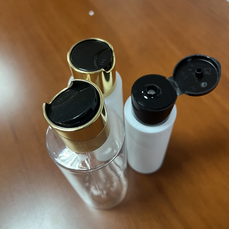 Shampoo Lotion Bottle 100ml 120ml 250ml 500ml Amber Black Matte Clear Plastic Body Toner Lotion Bottles with gold disc cap