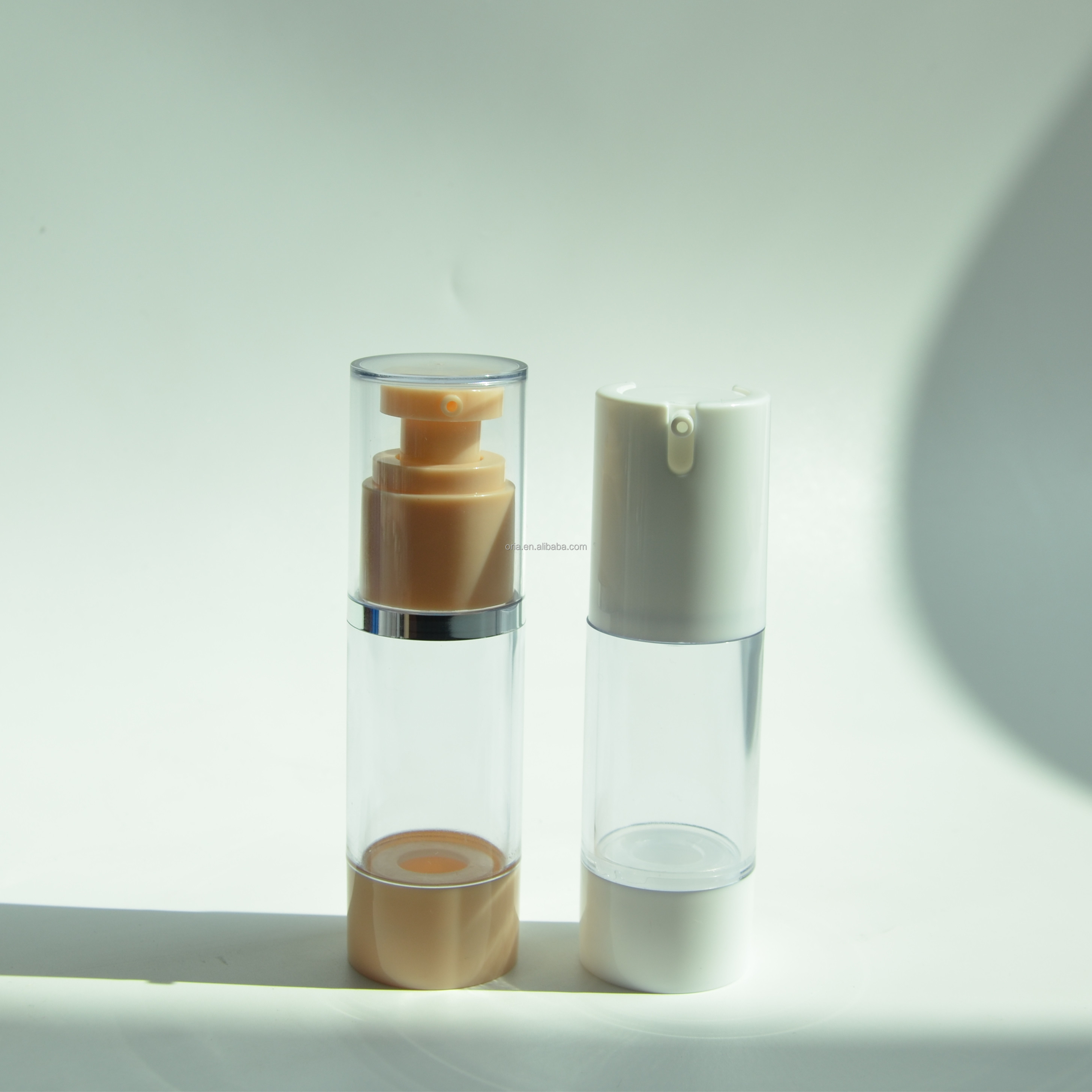 Wholesale Luxury Plastic vacuum Airless Pump Bottle Black 30ml 50ml 80ml 100ml For Skin Care Lotion Cosmetics Packaging