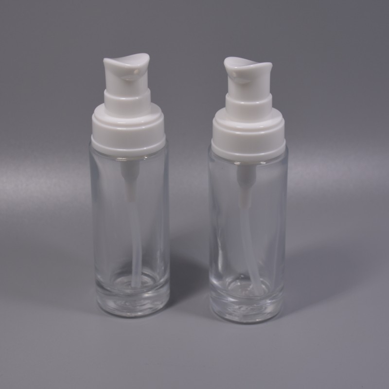 Pump Bottle 30ml 50ml Plastic for Cosmetics Matte Custom Spray Bottle for Toner Deluxe Plastic Lotion Pump Bottle