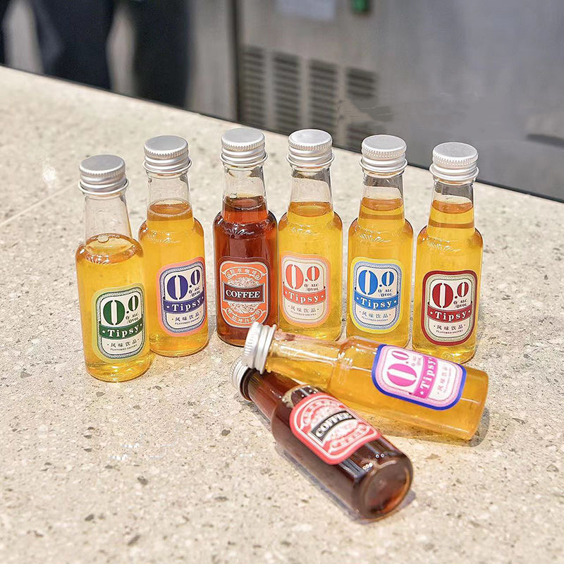 Mini Liquor Bottles 25ml 50ml Mini Empty Plastic Alcohol Shot Bottles with Aluminium Cap or Plastic Child Proof Li