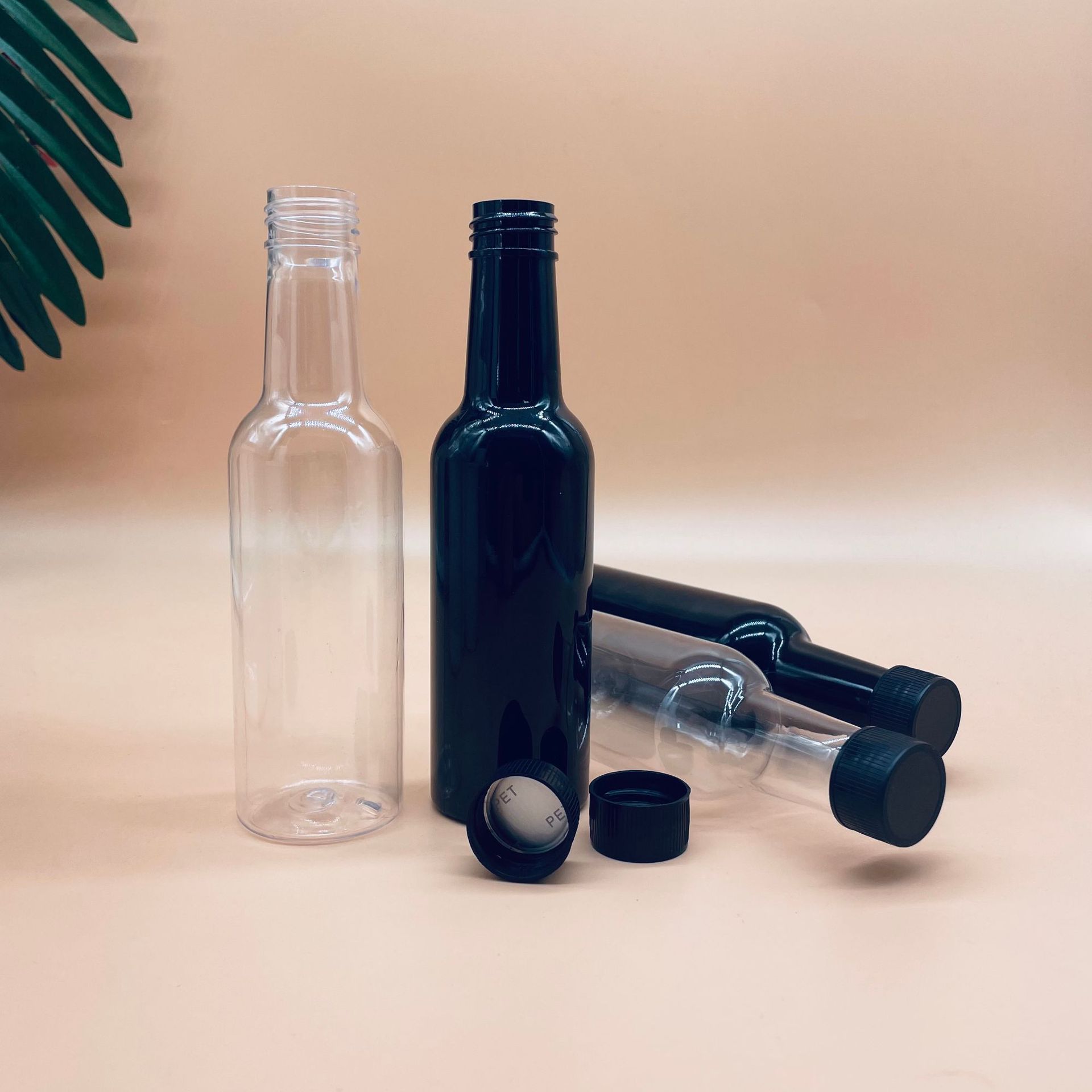 50ml 120ml 150ml Customize Mini PET Plastic Wine Bottle Vodka Rum Alcohol Whiskey Plastic Wine Bottle Coffee juice Liquor Bottle