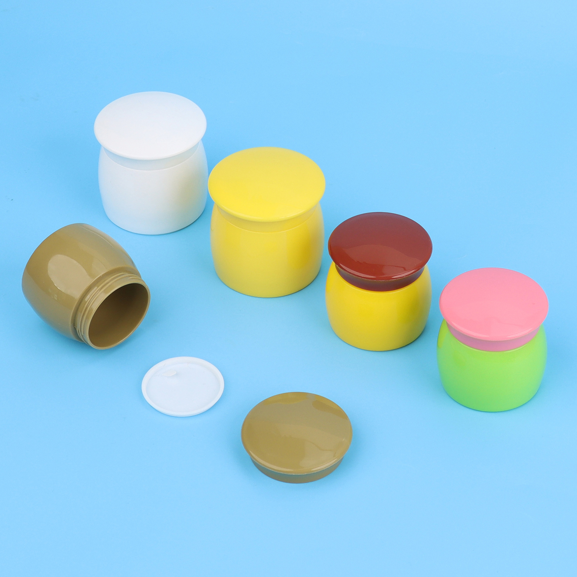 Mini 15g 20g 30g Mushroom Shape White Pink Yellow Color Kids Baby Skin Care Face Cream Jar With Lid Seal PP Sample Bottle