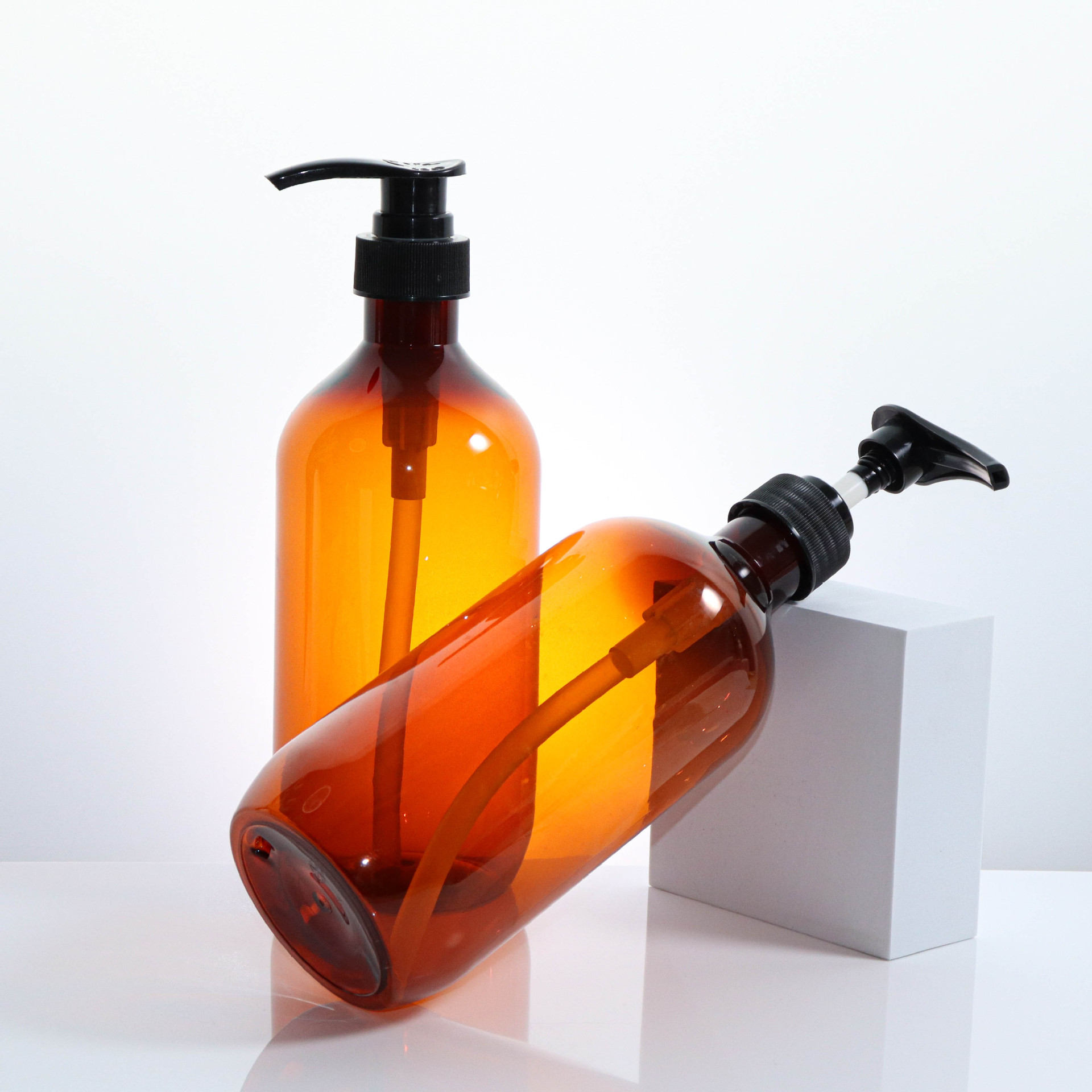 Empty Lotion Pump Bottles 8 OZ 16oz 32oz  BPA-Free Refillable Plastic Containers with White Dispenser for Soap, Shampoo, Lotions