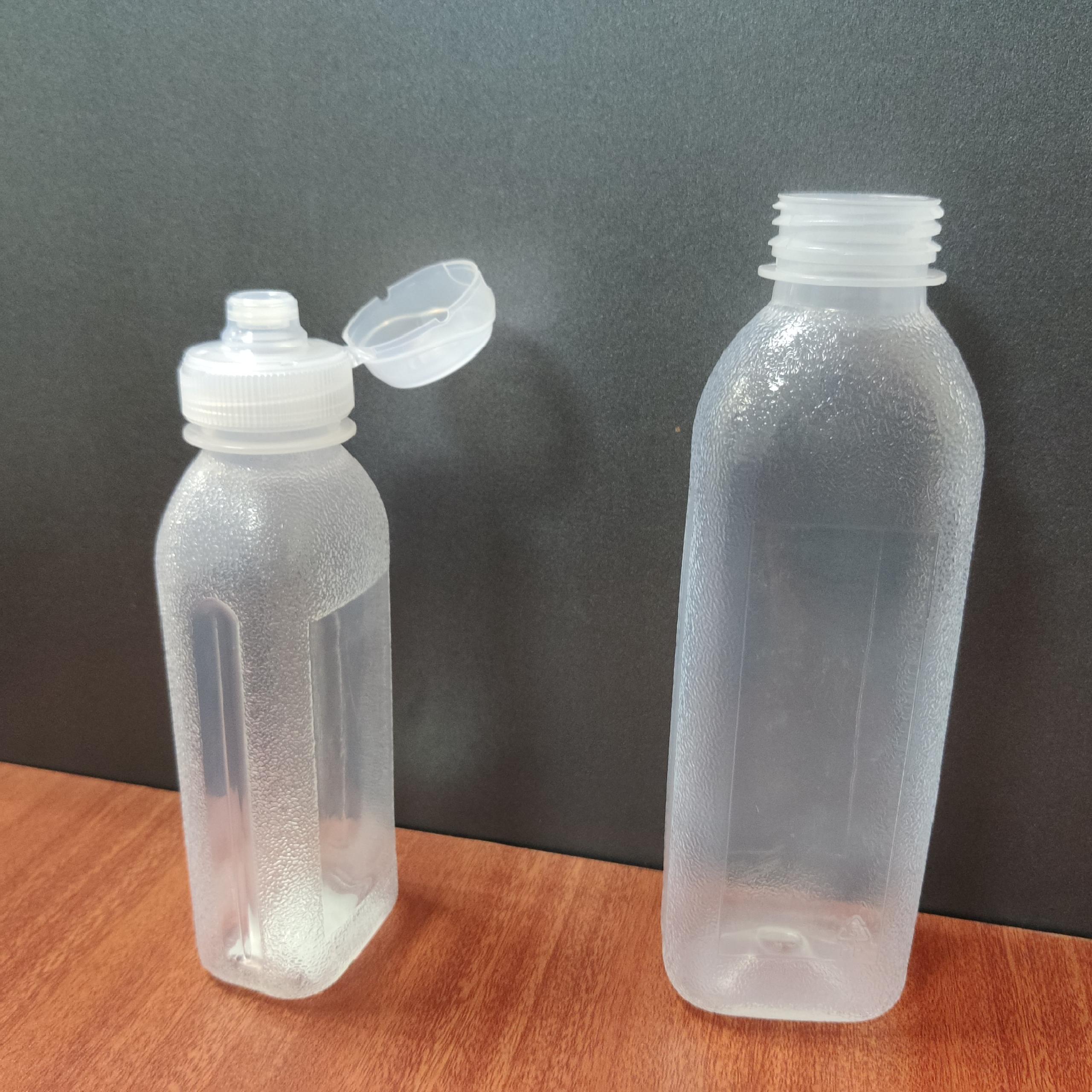 300ml 500ml Soft pp bottle for juice plastic bottles sauce Ketchup Oil Condiment pp plastic bottle drink with Silicone Valve cap
