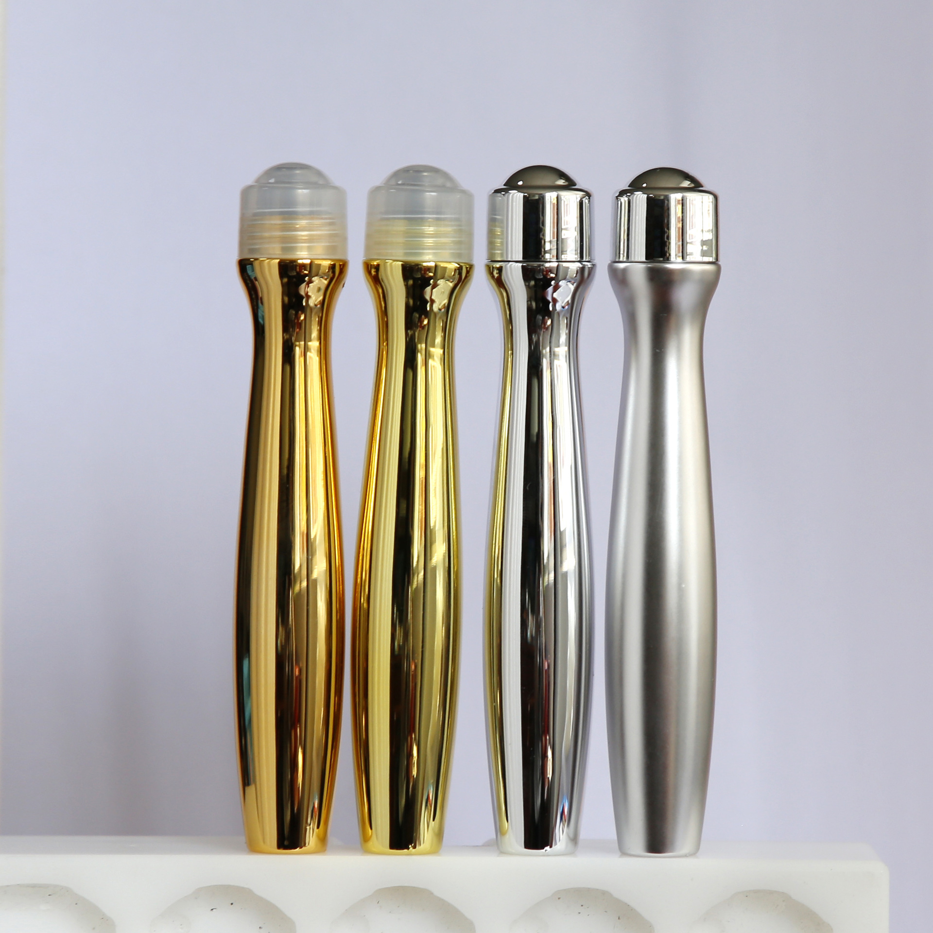 Luxury Beauty Salon Home Massage Stick 15ml Face Serum Body Oil Gold Silver Roll On Rolling Bead Bottle Handheld Massage Roller
