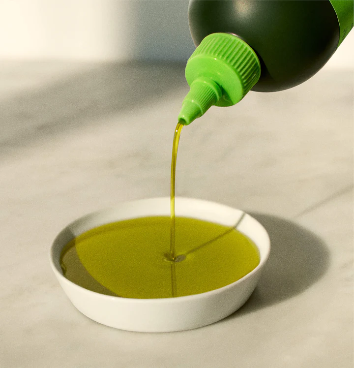 Matte Green 8oz 16oz 250ml 500ml Food Grade PE Plastic Olive Oil Squeeze Bottle with Twist Top Spout Cap Ketchup Sauce Dispenser