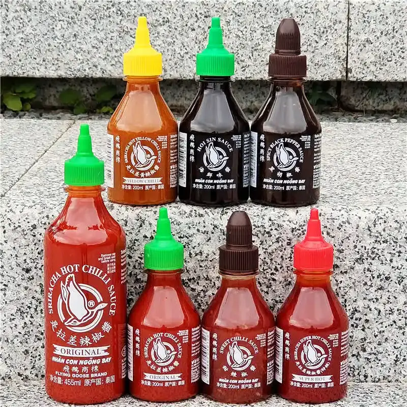 hot sauce bottles 500ml Food Grade Refillable Clear Plastic HDPE PET Squeeze bottles for hot chilli Mustard BBQ Condiment sauce