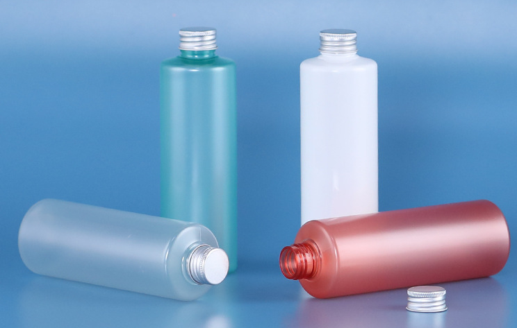 100ml 120ml 150ml Empty PET Plastic Toner Bottle with Screw Cap Flat Shoulder Cosmetic Liquid Package