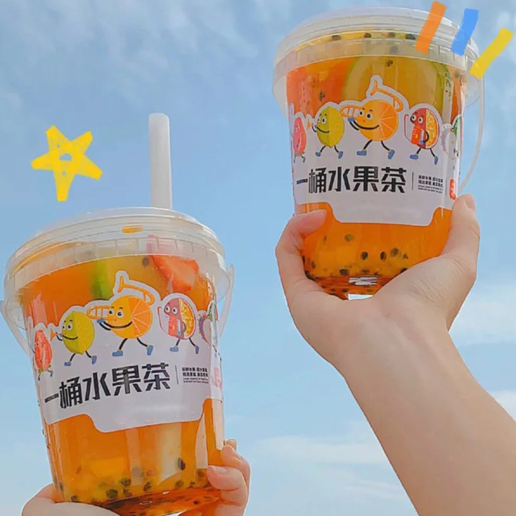 Wholesale 700ml 750ml 950ml 1000ml Disposable Plastic Portable Fruit Cup Transparent Bucket Juice Containers for Beverage Shop