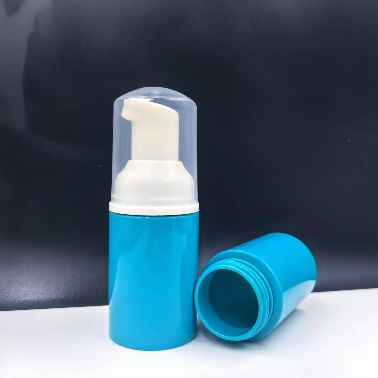 50ml cosmetic plastic foam bottle for cream or hand wash with pump Plastic Emulsion Spray Airless Bottle