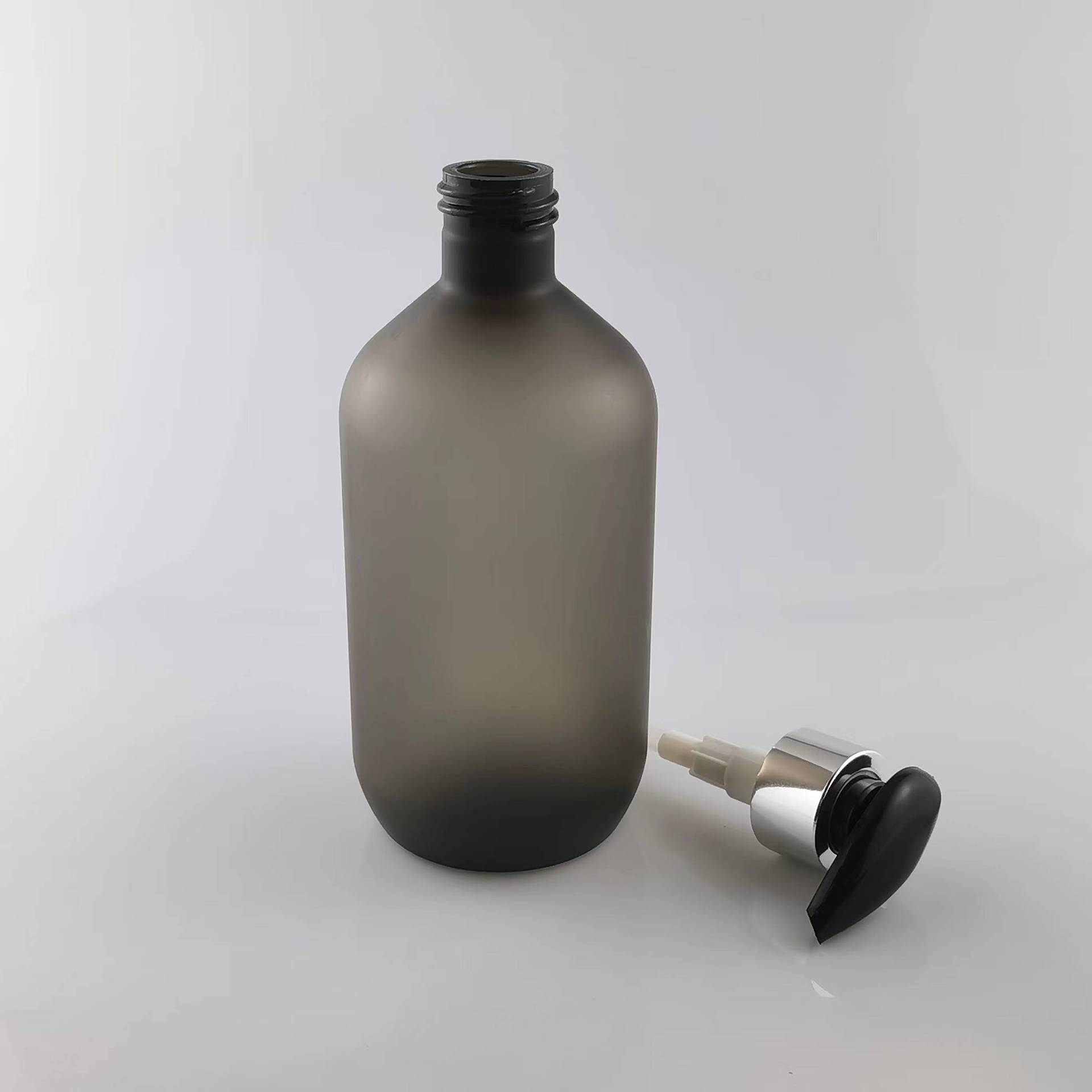 Plastic Shampoo Bottle Matte Blue Gray 250ml 300ml 500ml 8oz Body Hand Wash Lotion Scrub Bottle With Silver Pump