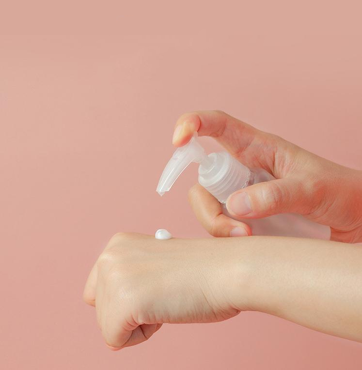 50ml 80ml Travel Size Bottles Set Flip Cap Body Wash Shampoo Lotion Pump Dispenser Moisturizing Water Fine Mist Spray Bottle
