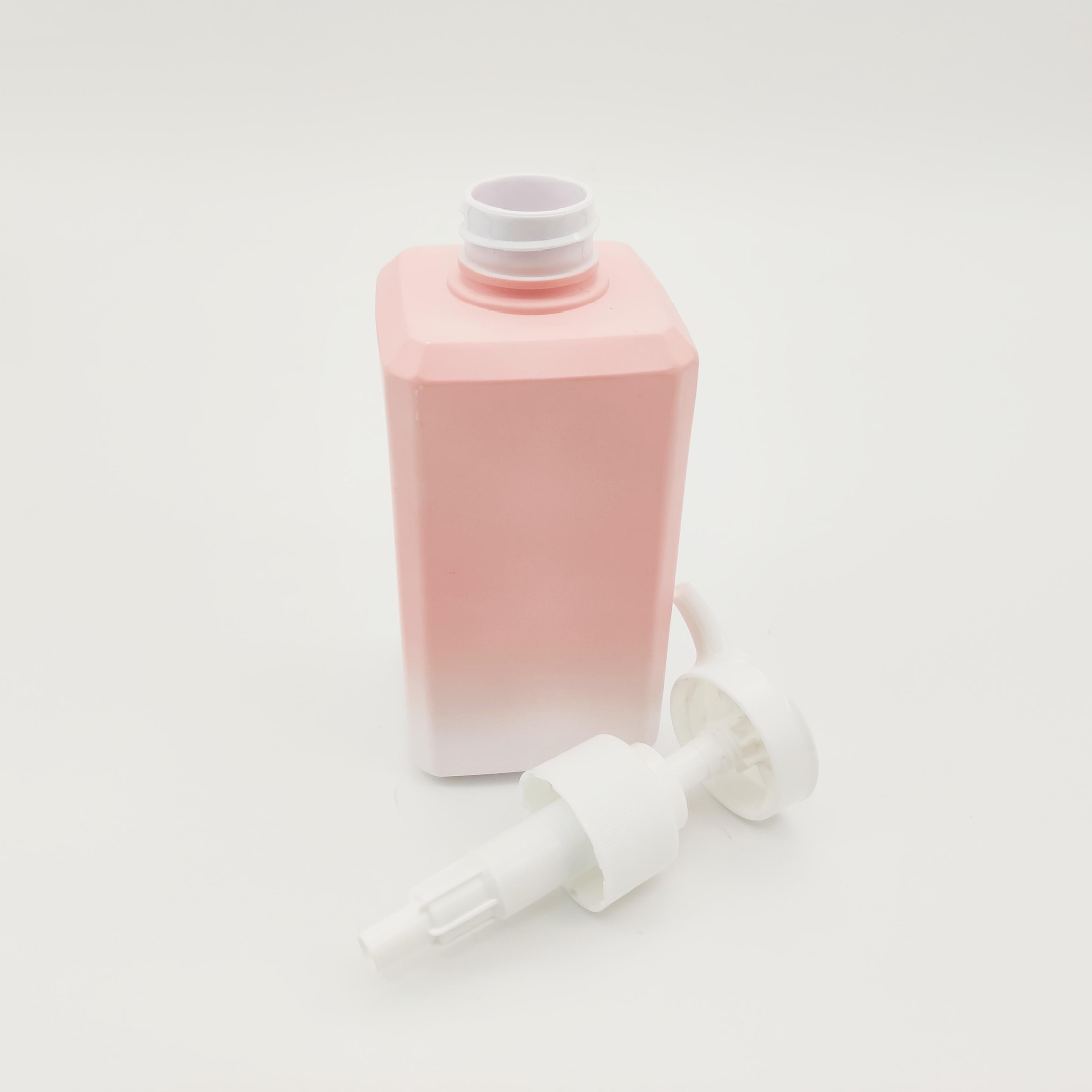 Gradient Ombree Pink Square Plastic shampoo bottle 300ml with pump dispenser Orange 250ml 500ml Frosted Green Lotion Bottle