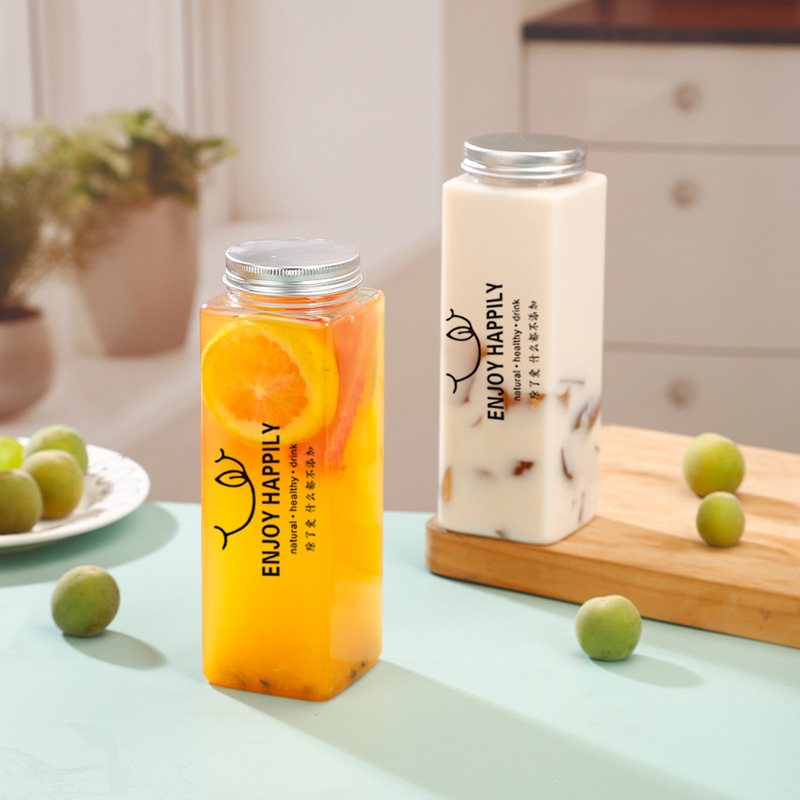 500ml 600ml 700ml Tall Square Plastic Juice Bottles Large Mouth with Aluminum Lids PET Clear Jars with Straws Hole Lids Reusable