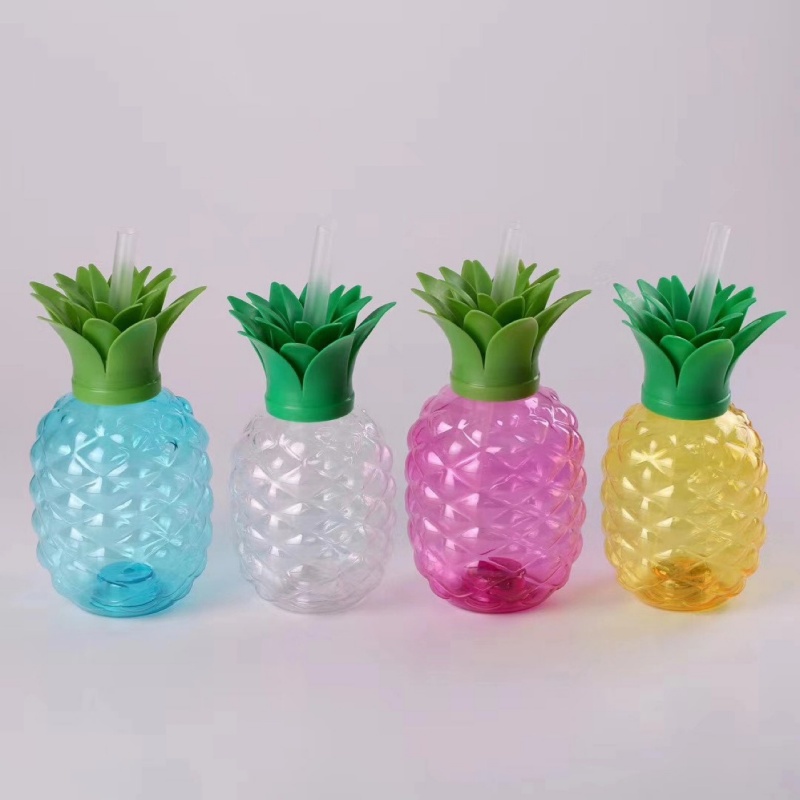 Wholesale 500ml/16oz pineapple plastic bottle strawberry pineapple plastic water bottle cactus pineapple shape plastic bottle