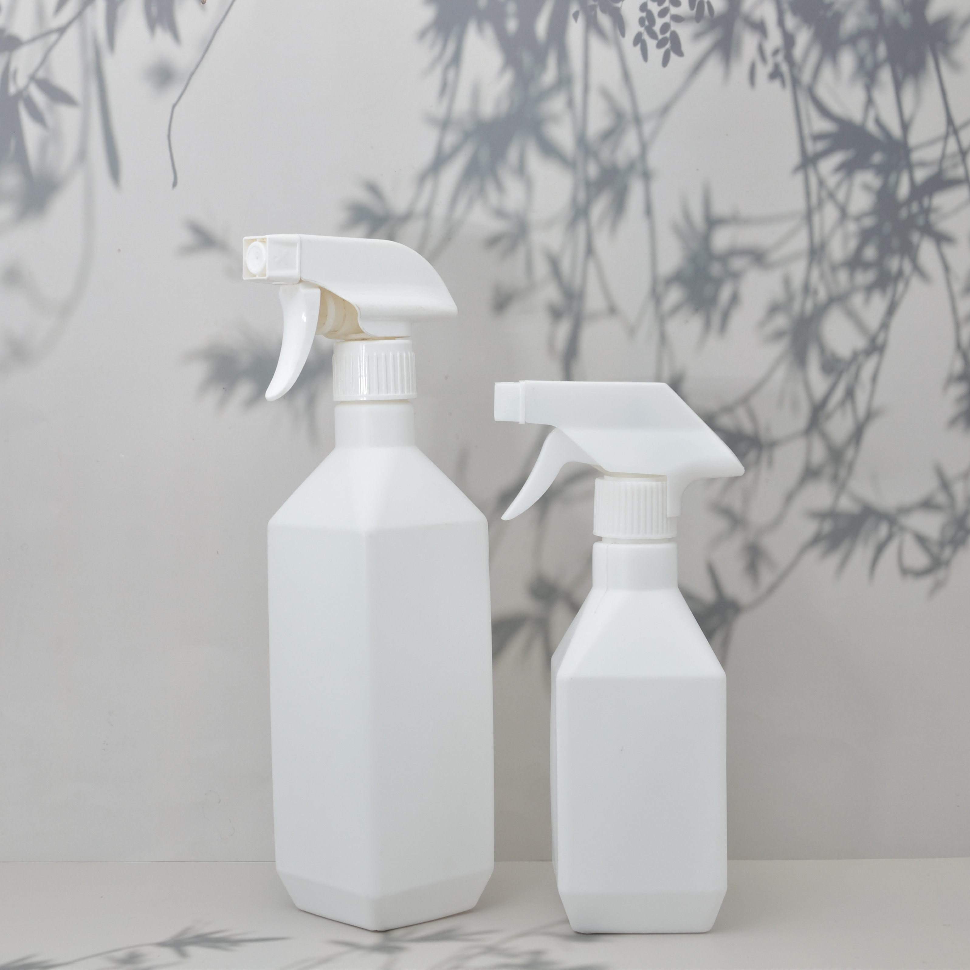 300ml 500ml  HDPE square Spray Plastic Trigger Chemical Room Spray Bottle for Plant Mister Water Air Freshener Cleaning