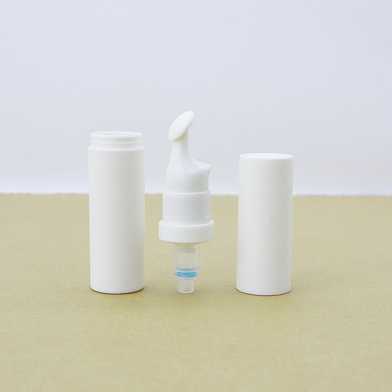 5ml 7.5ml Eco Friendly Custom Logo Cute Plastic Empty Mini Lip Gloss Containers And Packaging Cuticle Oil Twist Pen