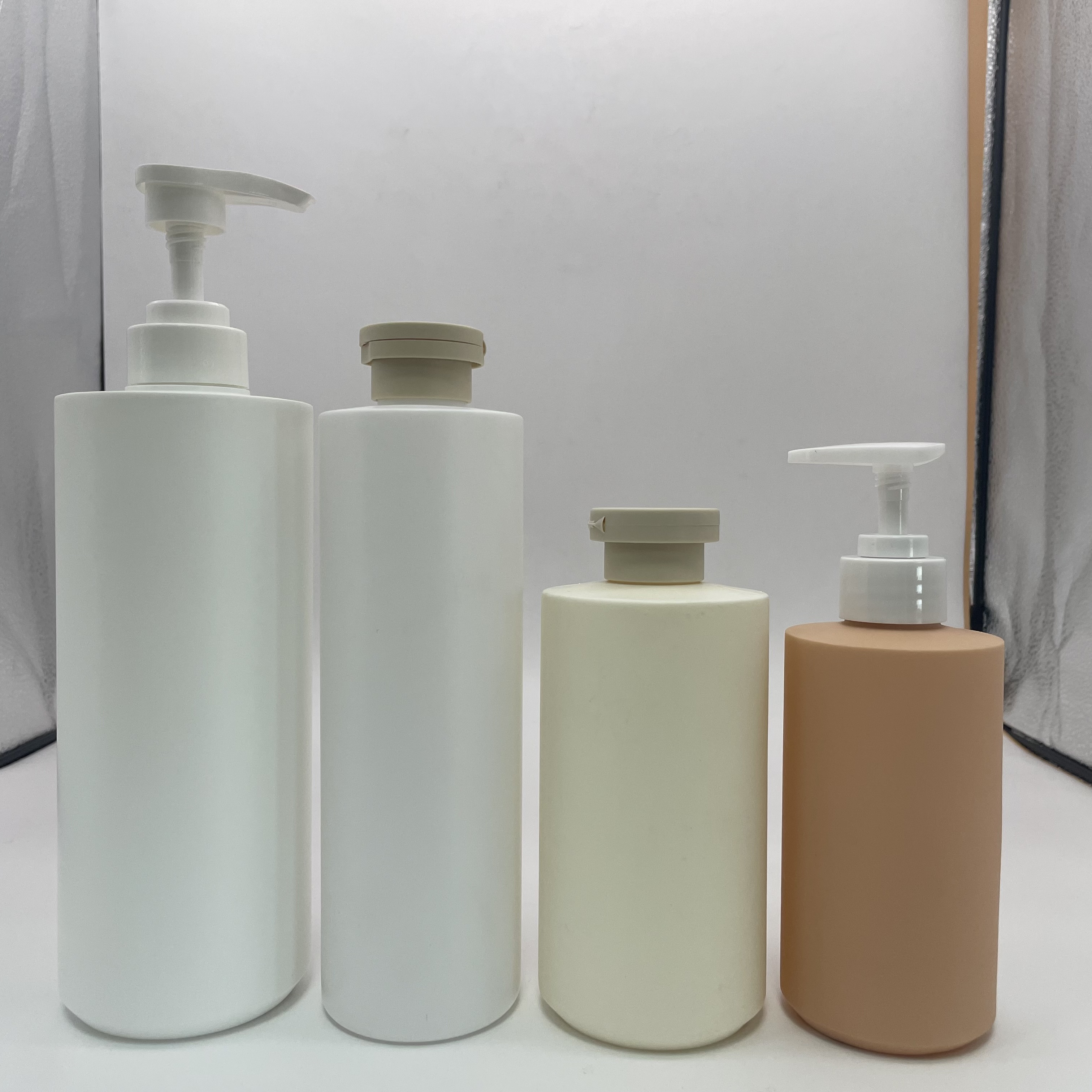 250ml 10oz 15oz 16oz 24oz Matte Squeeze Shampoo Bottle with Flip Cover and Pump PE Soft Touch Baby Wash Packaging Container