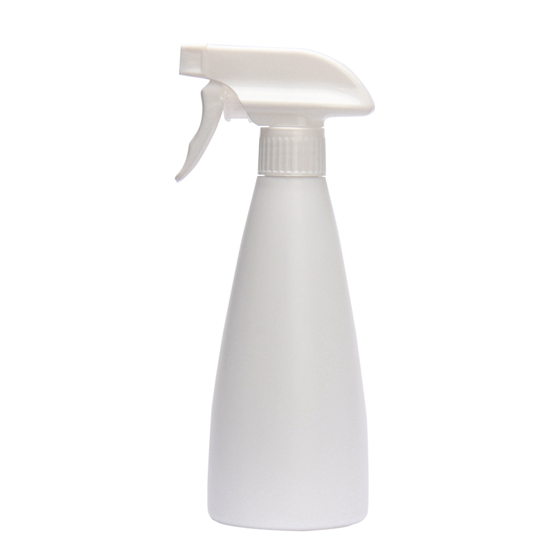 Clear Empty Spray Bottle PET Plastic Bottles with Super fine Mist Trigger Sprayer Leak-proof for Cleaning Products Garden