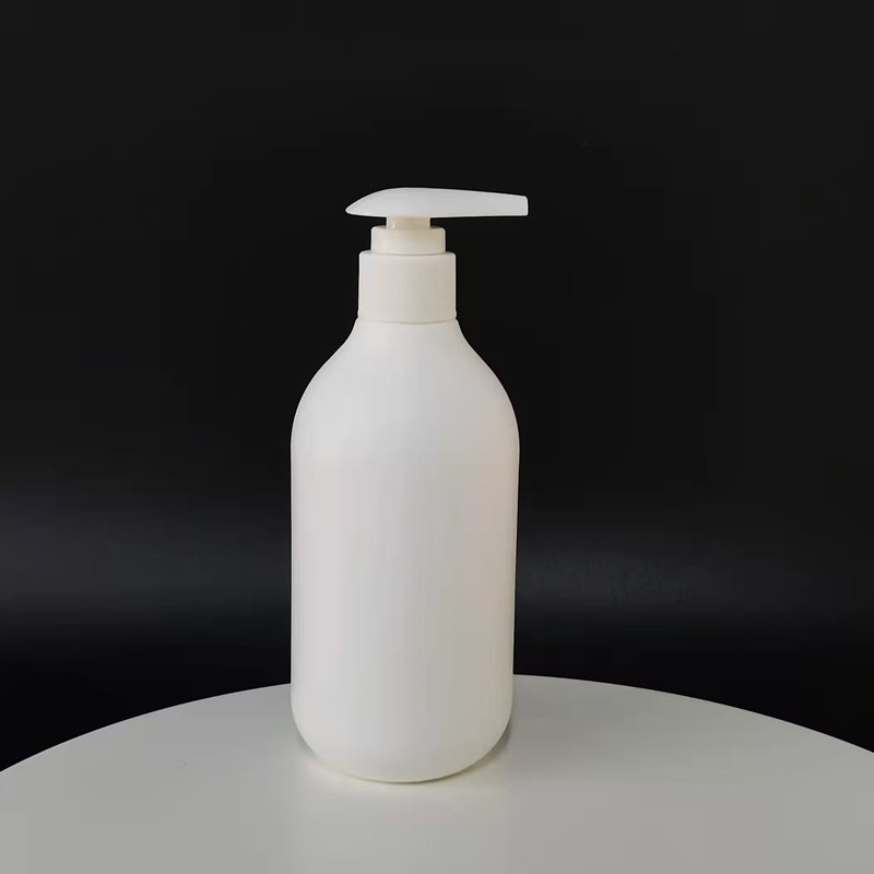 White Soft Touch Luxury 500ml 300ml 250ml Plush Refillable Shampoo and Conditioner Bottles Body Hand Wash Bottle with White Pump