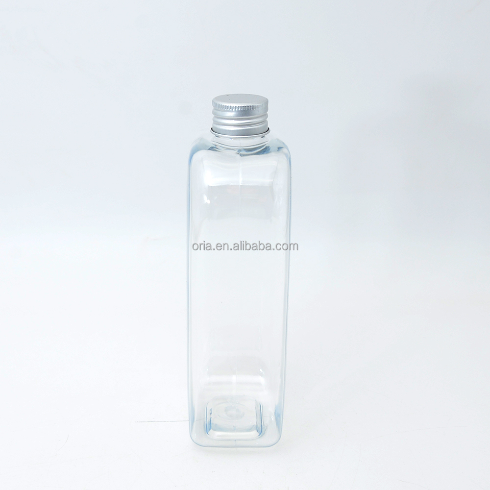 Custom 300ml 450ml 500ml Flat Square Clear  Portable PET Plastic Bottle  with Screw Lid for water milk tea