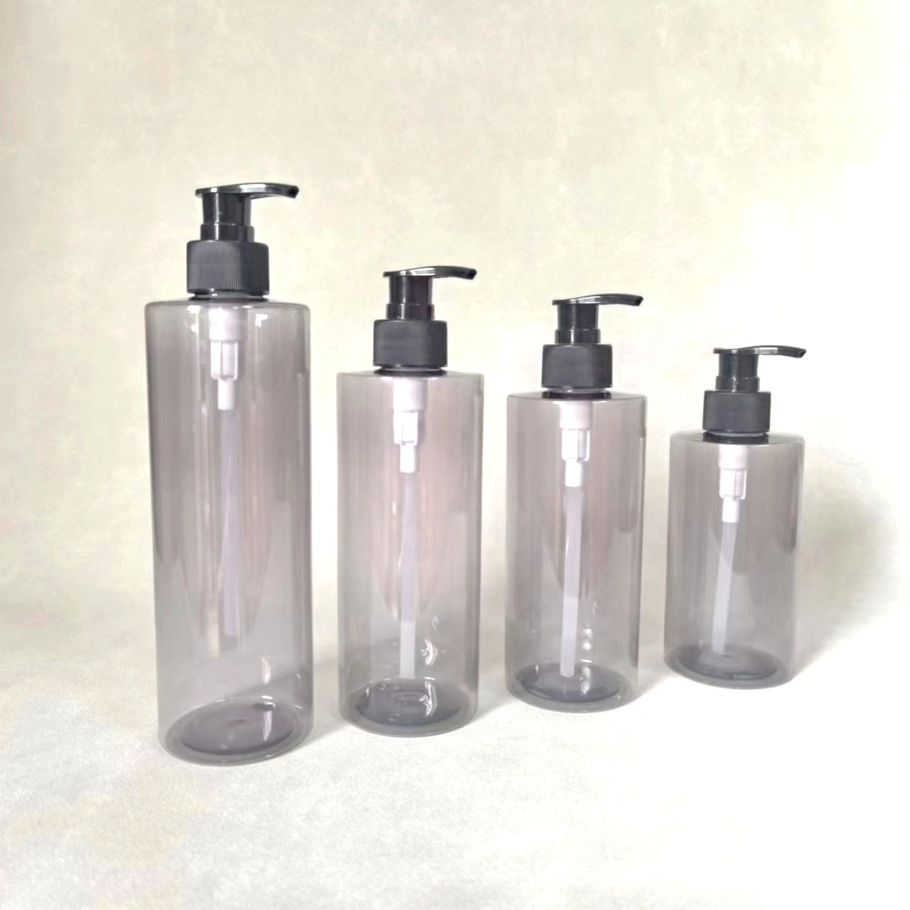 Plastic Lotion Bottles with Black & White Pumps 16 oz Leak Proof Empty Clear hand sanitizing bottle 500ml 250ml 8oz