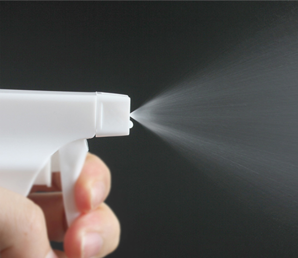 Wholesale Color 500ml 16oz round plastic Black trigger spray bottle sprayer bottle kitchen toilet cleaning spray bottle