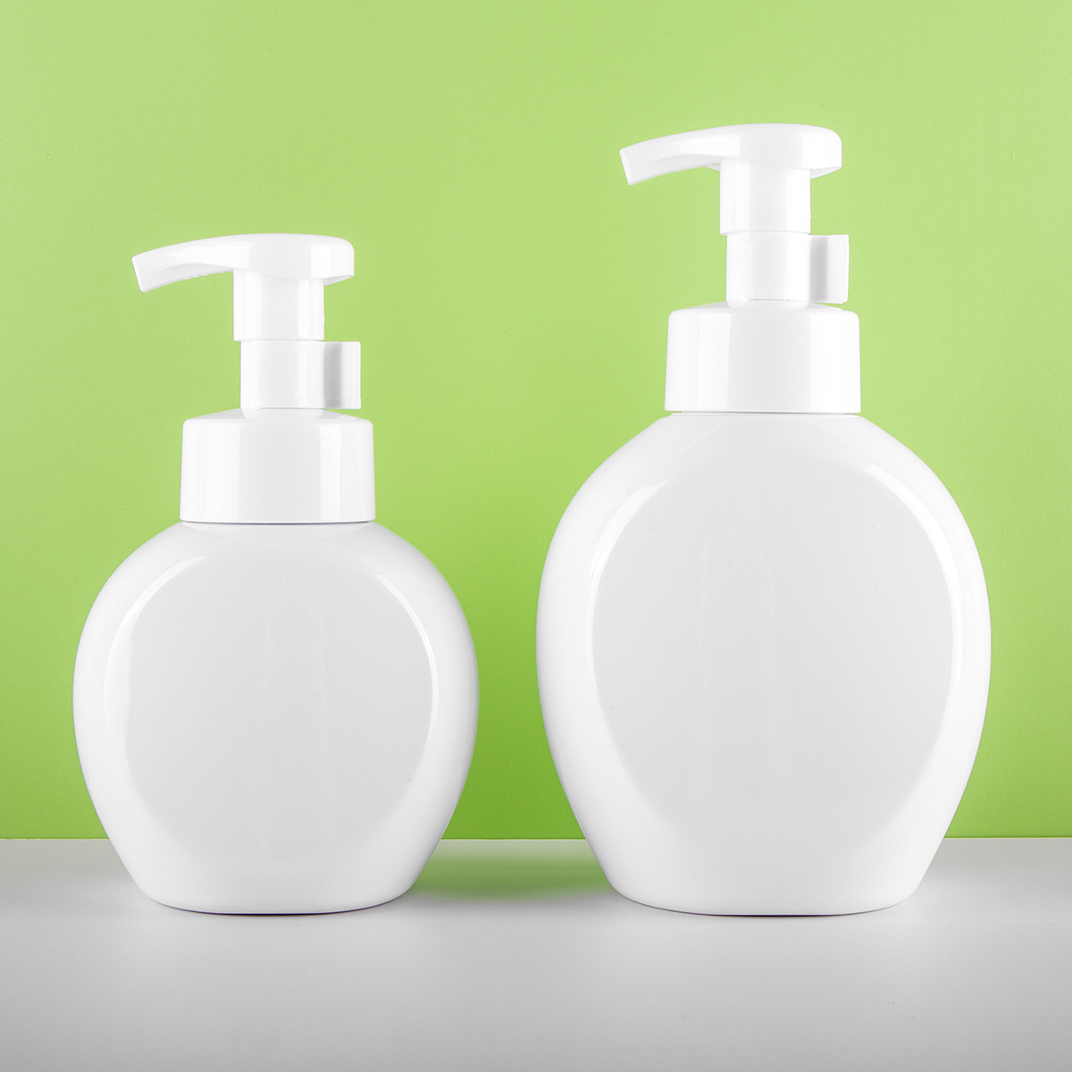 300ml 500ml round foaming hand soap bottle body wash bottle 60ml 100ml 250ml PE plastic lash shampoo mousse foam pump bottle