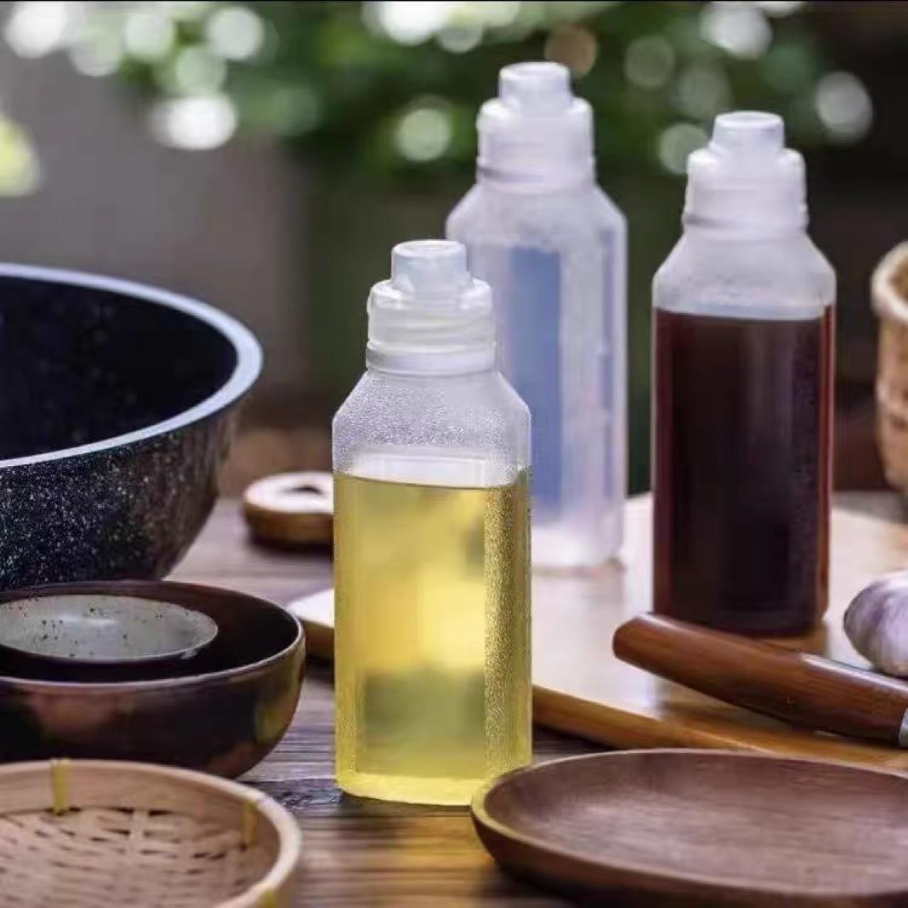5oz 8oz 10oz 12oz 16oz PP Oil Plastic Bottle Soft Squeeze Clear Season Bottle Hot Sauce Honey Drink Package with Pointed Lid