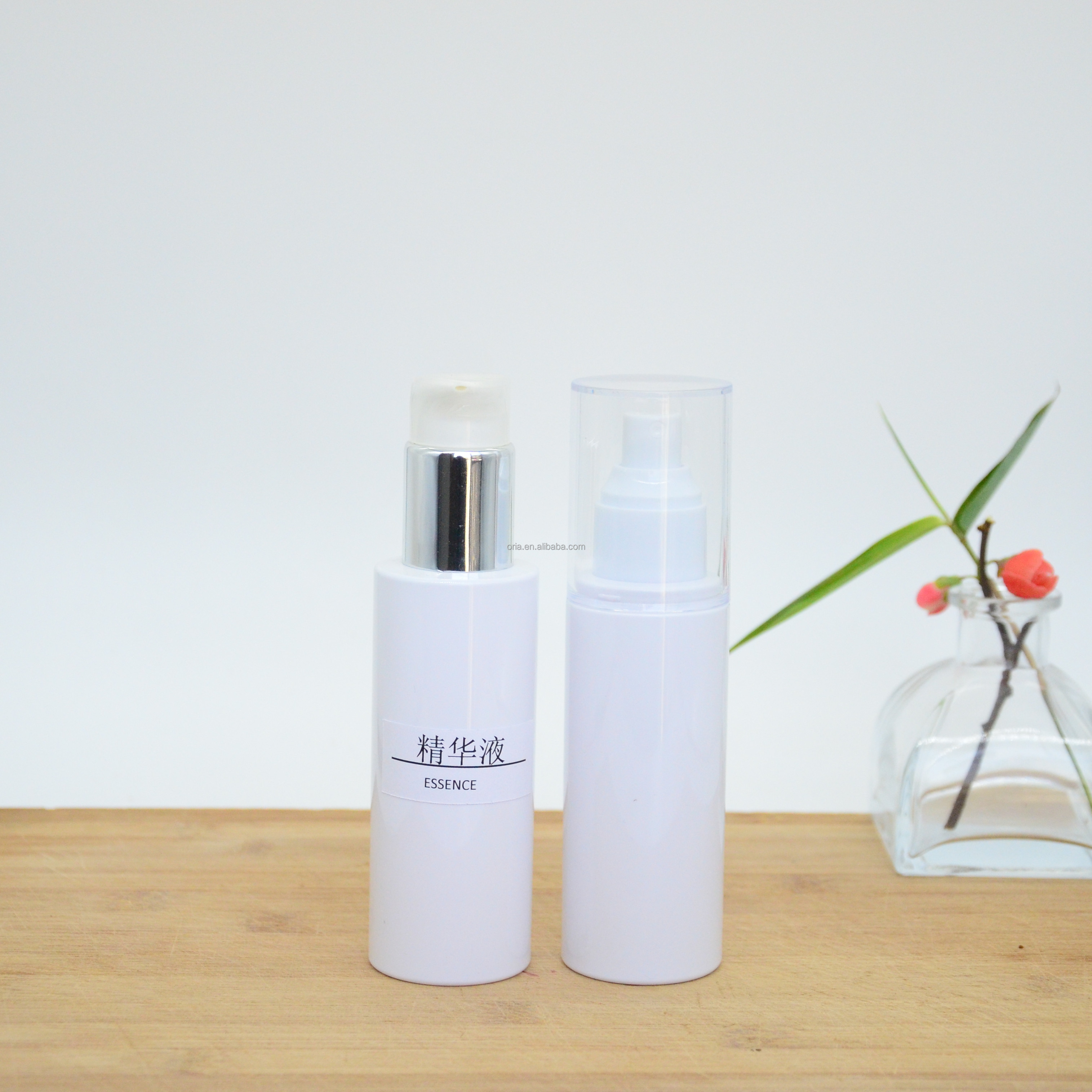 Factory Wholesale White Pet Plastic Round Bottle With pump for cosmetic skincare cream serum oil makeup packing