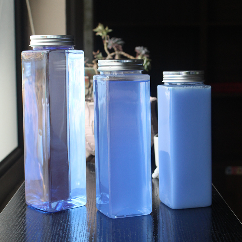 500ml 600ml 700ml Tall Square Plastic Juice Bottles Large Mouth with Aluminum Lids PET Clear Jars with Straws Hole Lids Reusable