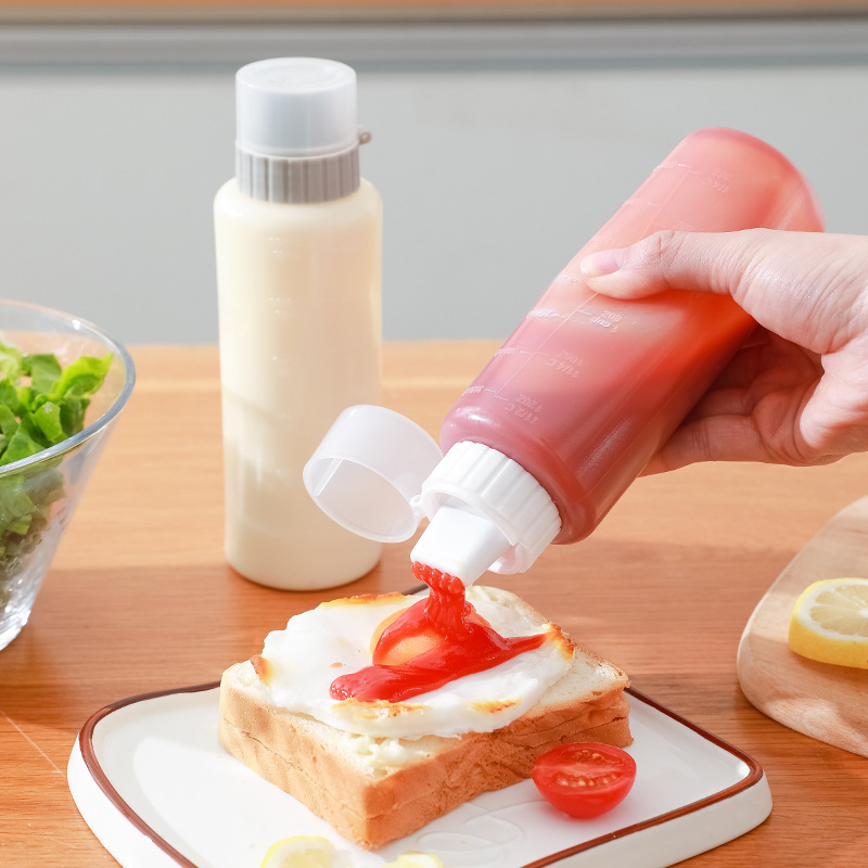 Plastic Squeeze Bottle with flip top wholesale 200ml 250ml 300ml 500ml Eco Friendly Clear Honey Jar Ketchup BBQ Sauce Bottles