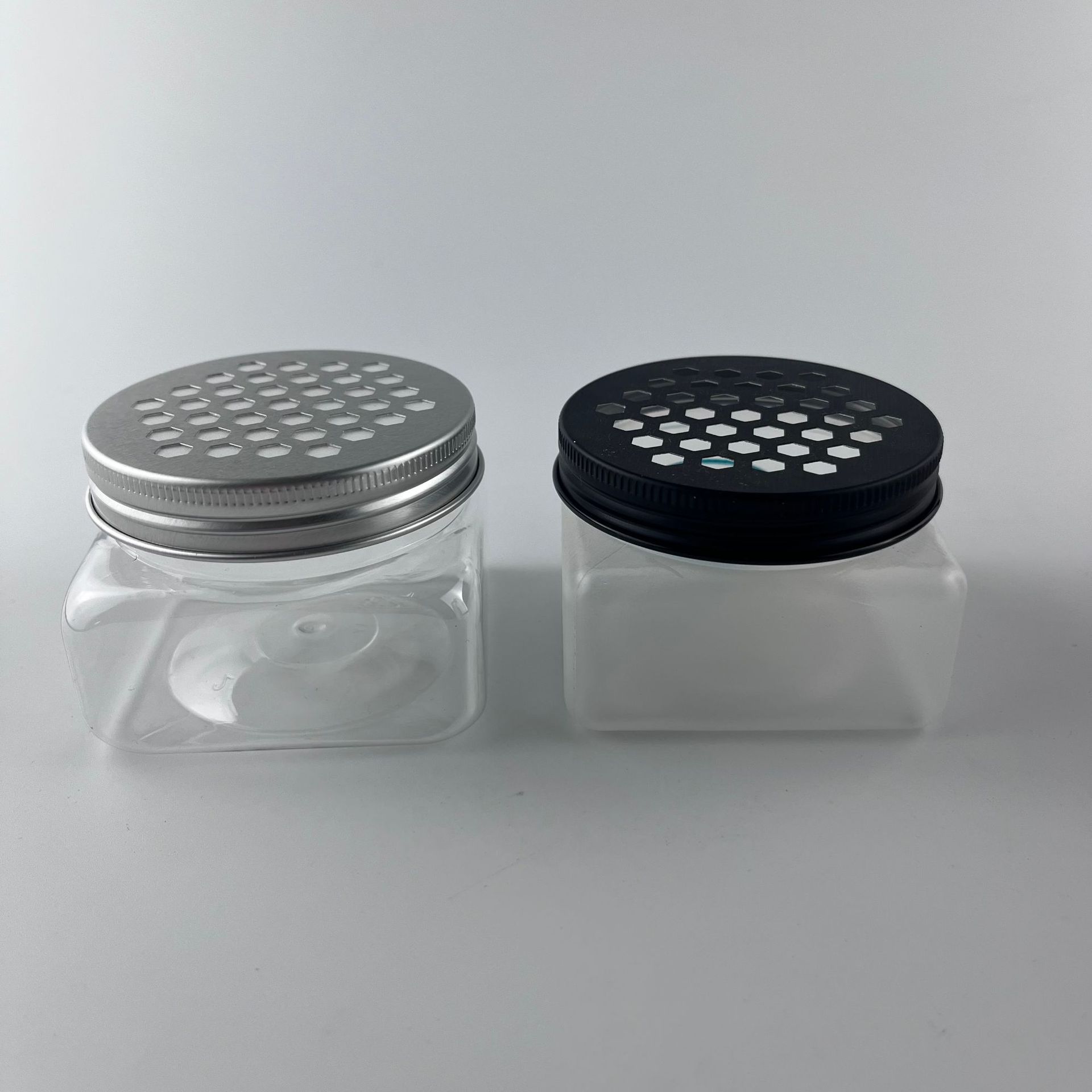 4oz 10oz 12oz Hollow Aluminum Lid For PET Plastic Bottle Solid Customize Aromatherapy Air Freshener Container Gel Plastic Jar