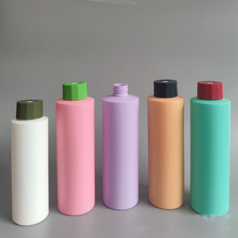 HDPE Toner Bottle Flat Shoulder Plastic Bottle with Screw Cap for Packaging Toner Makeup Remover Bottle Oil Dispenser