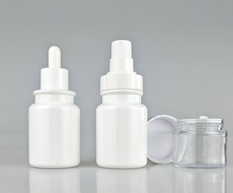 50ml 100ml Empty Amber Plastic Pump Bottles for Skin Care Cosmetic Packaging Containers