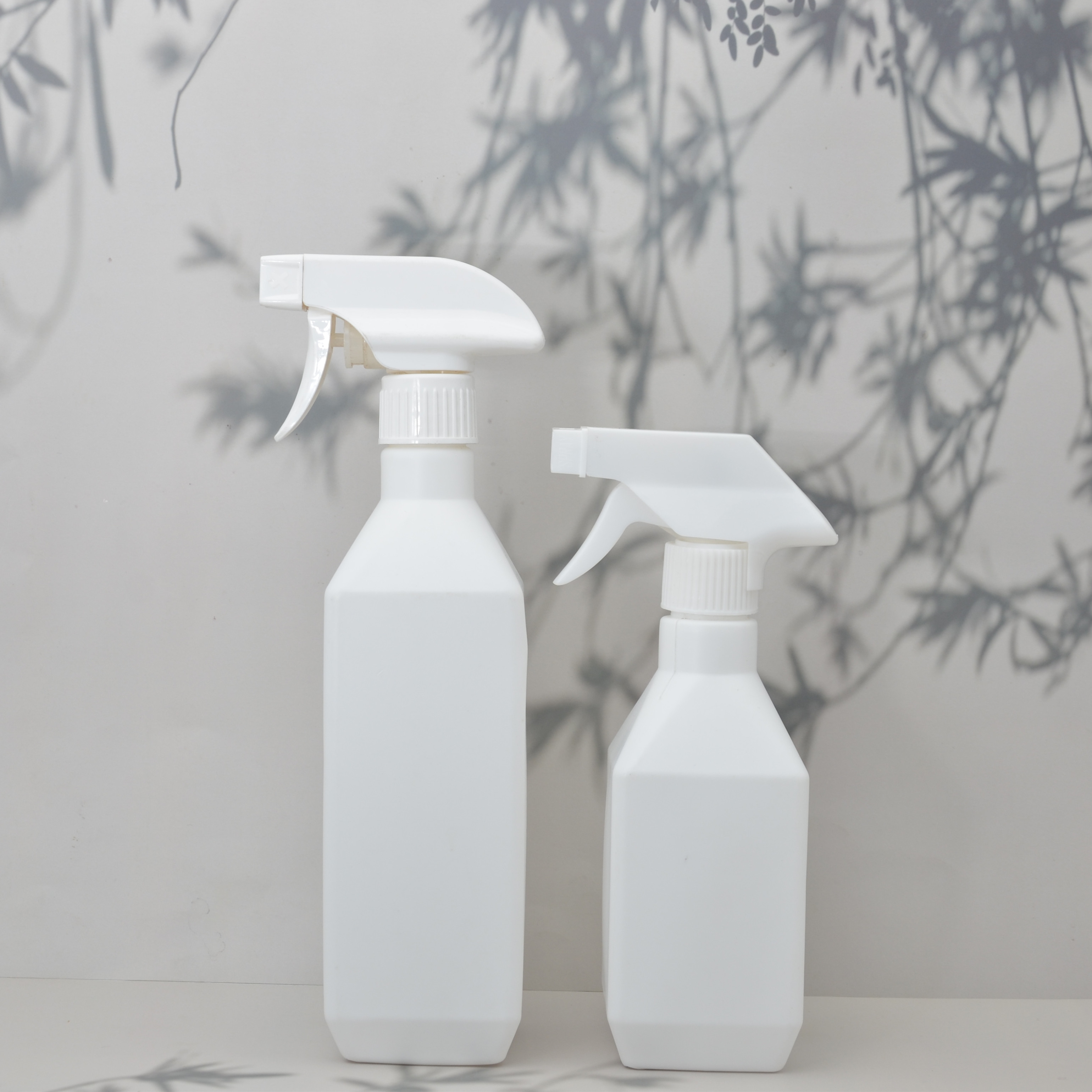 300ml 500ml  HDPE square Spray Plastic Trigger Chemical Room Spray Bottle for Plant Mister Water Air Freshener Cleaning