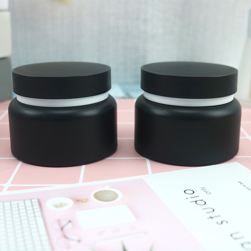 Matte Black Jar Empty Skincare Plastic Cream Jar Round 100g 120g Custom Frosted Customize Cosmetic Jar With Lid