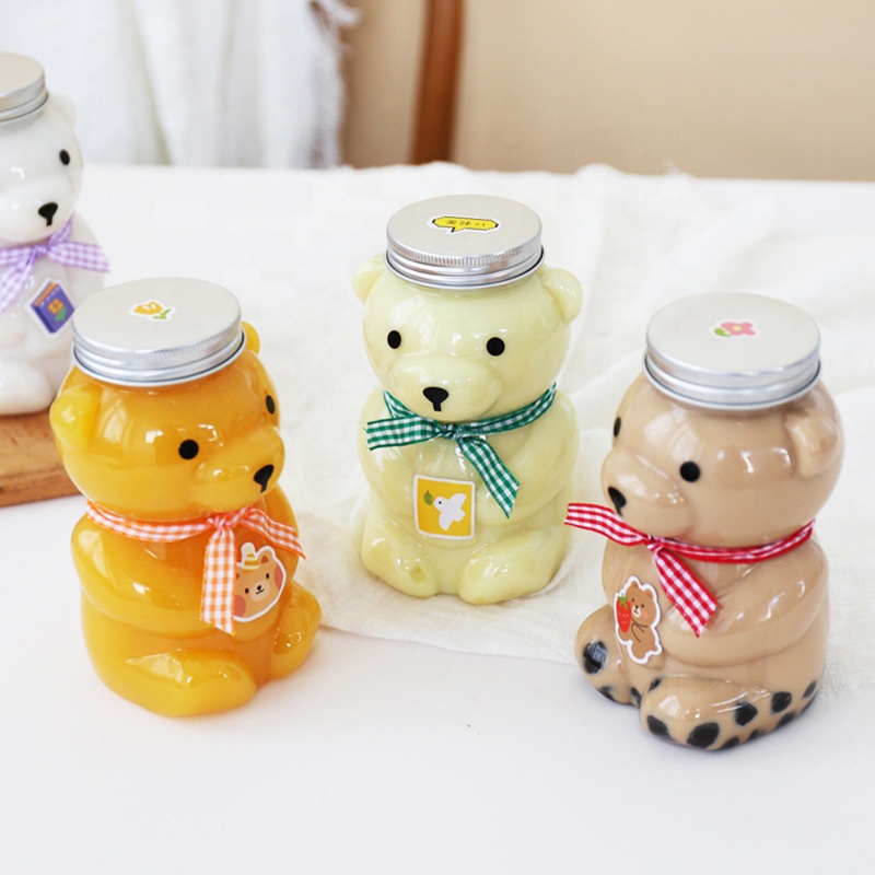 Cute Boba Cups U Shape Plastic Boba Bubble Tea Milk Bottles 16oz 500ml Clear Bear Jars for Drink Containers with Straw Hole Lids