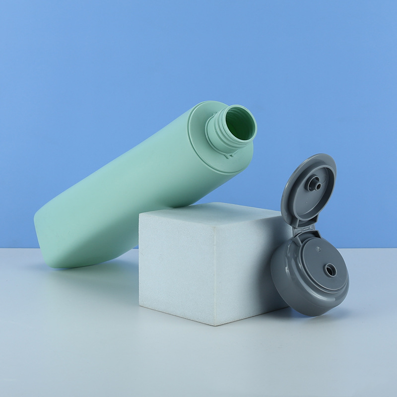 Unique New Color 300ml 500ml pe shampoo bottle Flip Cap Lotion Squeeze Bottle Matte Body Wash Shower Gel Dispenser Bottle