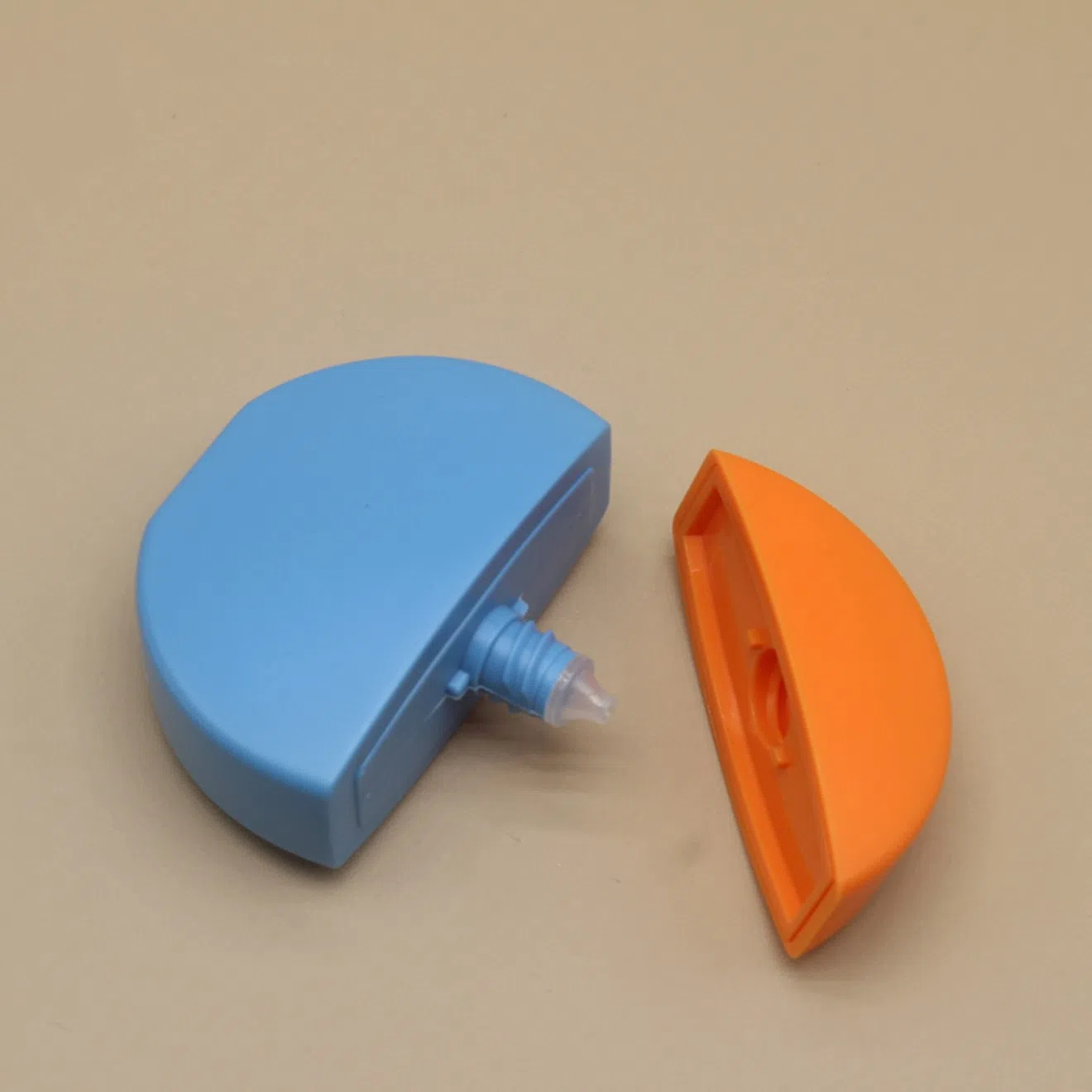 New 50ml PE Sunscreen Tube Bottle With Screw Cap Bold Colors Round BB Cream Skin Care Hand Lotion Serum Oil Squeeze Bottle 50g