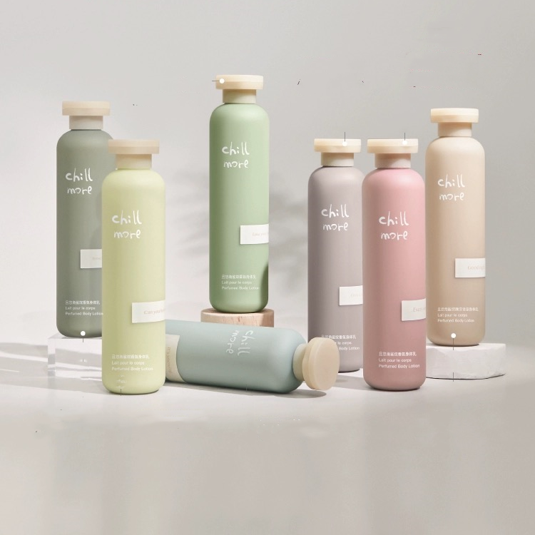 Custom Luxury Soft Touch 300ml 500ml Frosted Shampoo Body Scrub Plastic Packaging Tubes Baby Body Wash Bottle with Lotion Pump