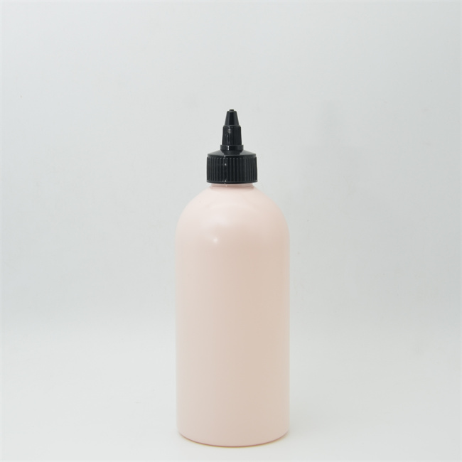 Hot Sale Empty HDPE Plastic Flat Round Chilli Pepper Squeeze Bottle with Label for Cooking and Kitchen Use